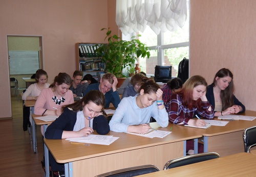В Калининградском областном музыкальном колледже состоялись олимпиады по русскому и английскому языкам